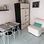 Joli Bord De Mer, Clim, Balcon, Parking Prive דירה *